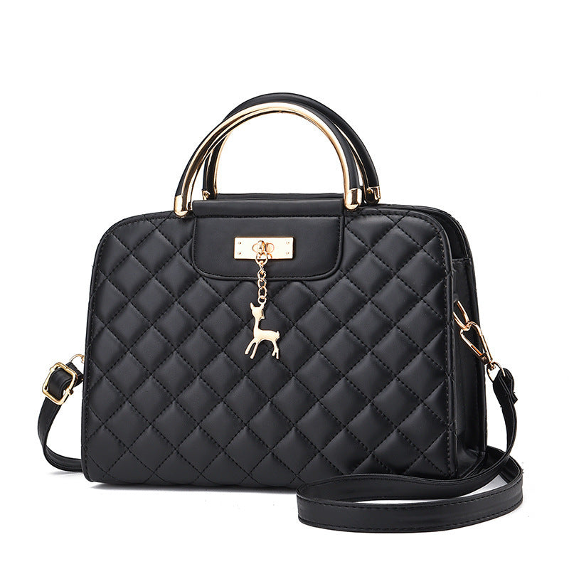 Fashionable ladies are versatile with cross-body handbags. CJBHNSNS 29541