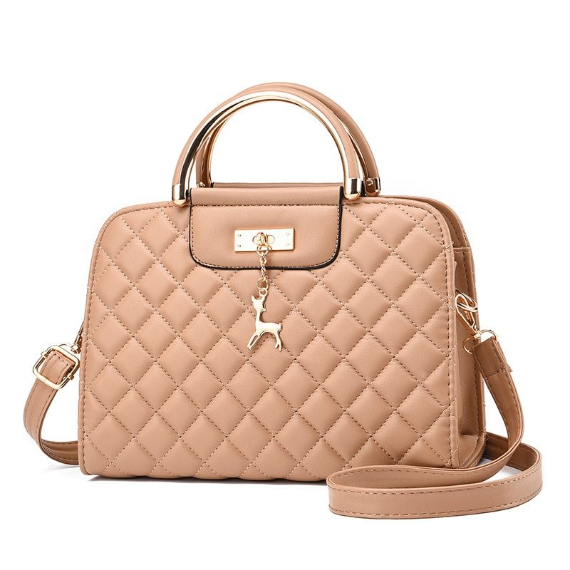 Fashionable ladies are versatile with cross-body handbags. CJBHNSNS 29541